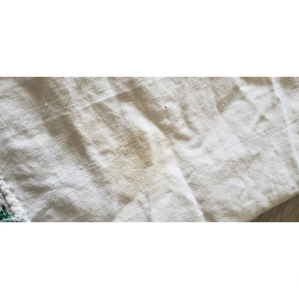 Vintage White Table Runner Green Crochet Lace Trim Oval 35x10.5 Farmhouse Decor